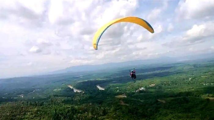 52 Kali Penerbangan Selama 2 Hari, Festival Paralayang di Gunung Boga Paser Berlangsung Sukses
